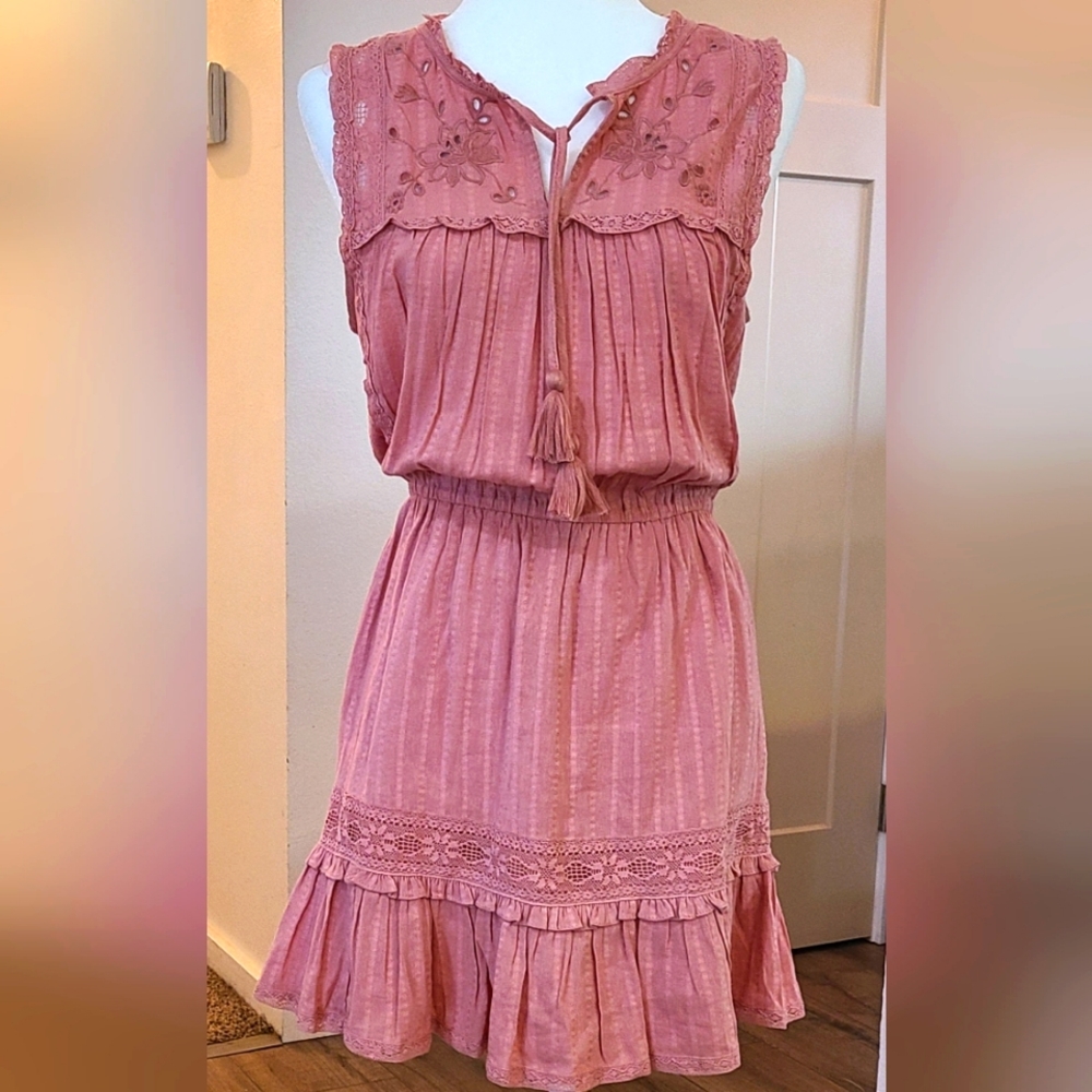 NWOT'S - LUCKY BRAND - Super Cute Blush Pink, Blouson Front Dress - Size…